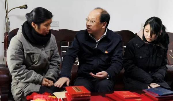 痛心！撫州這個村的第一書記倒在脫貧攻堅一線，省委常委、組織部長趙愛明專門作出批示