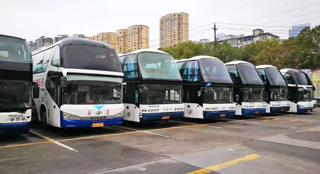 都市城際公交八項舉措 確?！半p節(jié)”運輸平穩(wěn)