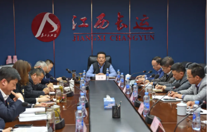 江西長運(yùn)召開“自信、團(tuán)結(jié)、奮進(jìn)，做一個經(jīng)得起時間檢驗的市政公用人”座談會 王曉出席并講話