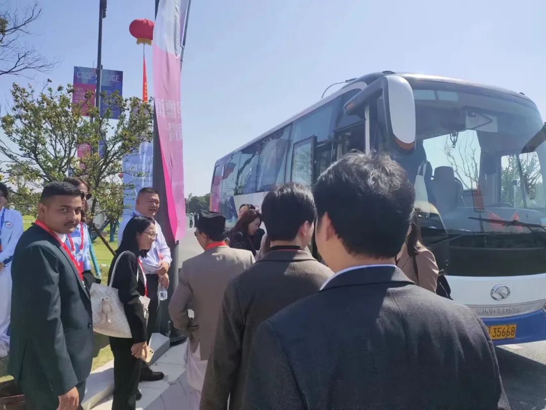 景德鎮(zhèn)長運:助力瓷博會 完成后勤運輸保障任務(wù)