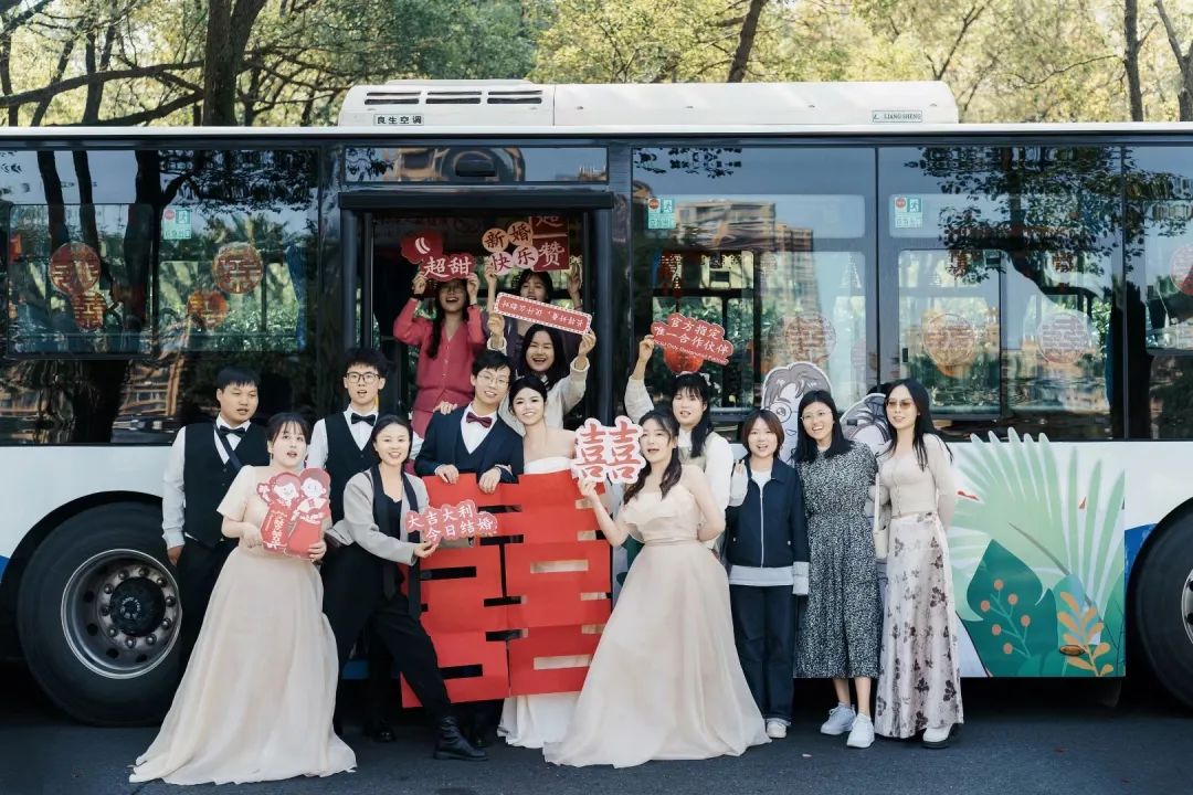 創(chuàng)新經(jīng)營 || 新余公交：婚車定制 低碳、節(jié)儉、有新意！