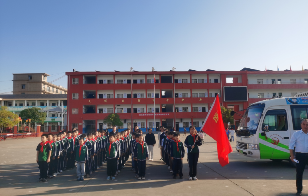 景德鎮(zhèn)長運(yùn):保運(yùn)輸 樹形象 優(yōu)質(zhì)服務(wù)獲稱贊