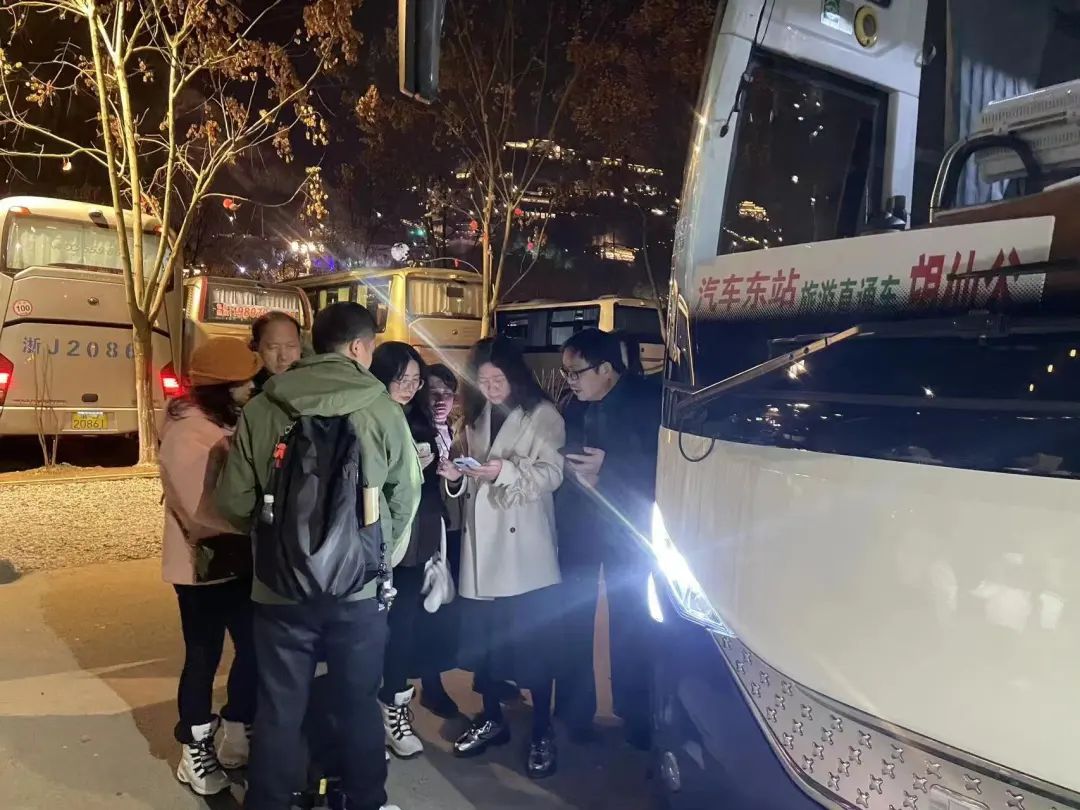 上饒汽運:景區(qū)直通車春節(jié)不停運