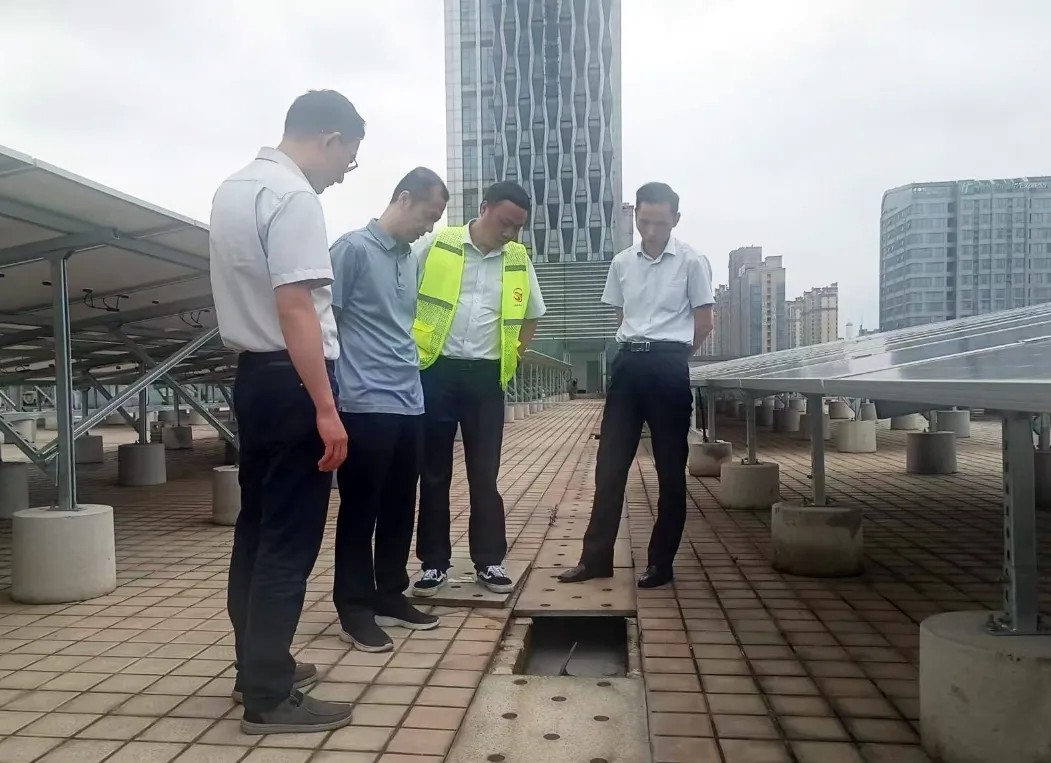 都市城際公交:開展暴雨、強(qiáng)對流等惡劣天氣的督查