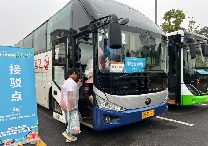 九江長運(yùn):圓滿完成2024年共青城馬拉松賽運(yùn)輸任務(wù)
