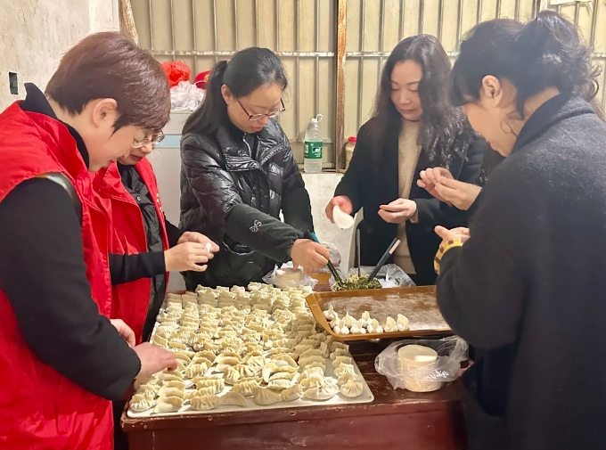 撫州長(zhǎng)運(yùn):攜手社區(qū)共建 開(kāi)展女職工活動(dòng)