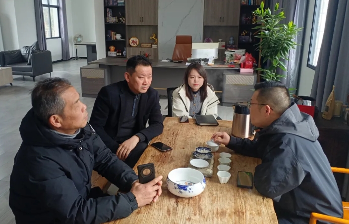 黃山長運(yùn) 積極開拓市場(chǎng) 宣傳定制包車
