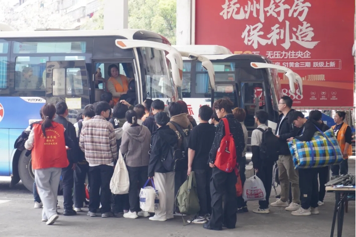 撫州長(zhǎng)運(yùn)：多管齊下應(yīng)對(duì)清明客流高峰